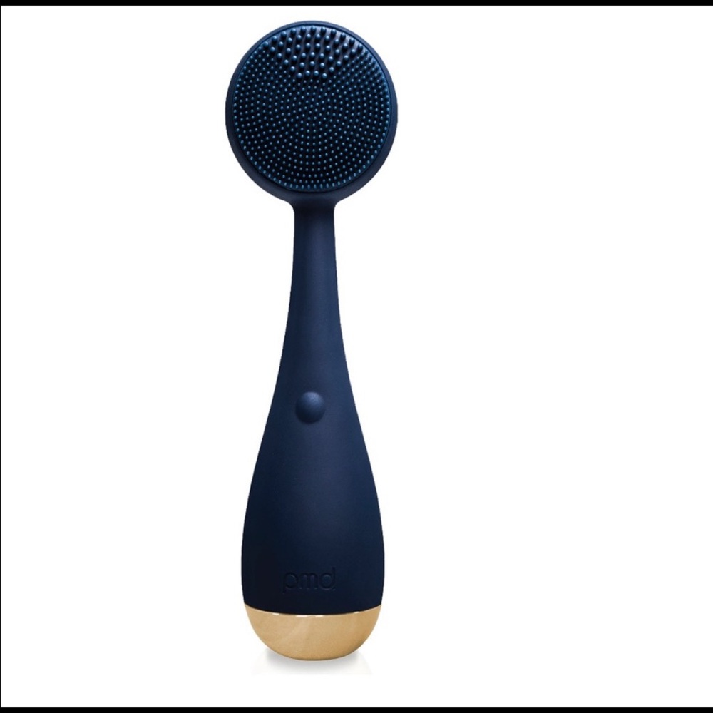 PMD smart cleansing device in Navy. Brand new in box.